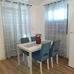 Appartamento Martina 1 Bašanija