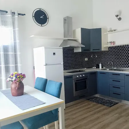 Apartment Martina 1 *